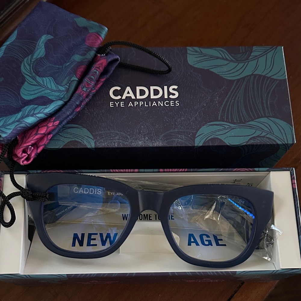 Caddis Miklos readers 1.00